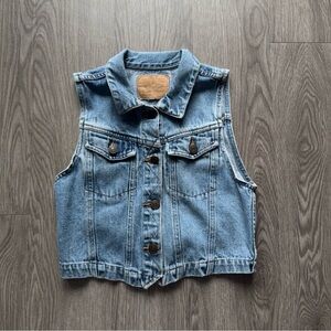 Levi’s denim vest